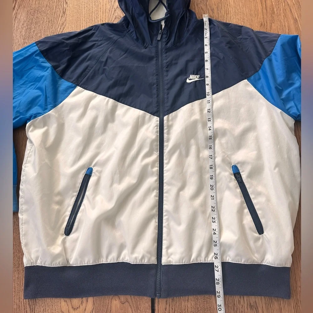 Nike Men's Navy and Cream Windbreaker Jacket Size XL - Picture 8 of 11